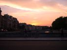  ciel rougeoyant sur Le centre de Paris